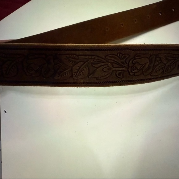 F & L Classic Full Grain embossed brown Leather Belt silver buckle size 30 in - Picture 8 of 9